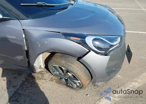 2016 Hyundai Veloster z USA, uszkodzony, nr VIN KMHTC6AD3GU289026